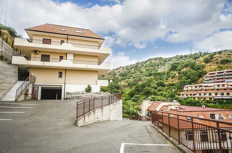 Miosotis Apartments Letojanni 0*,