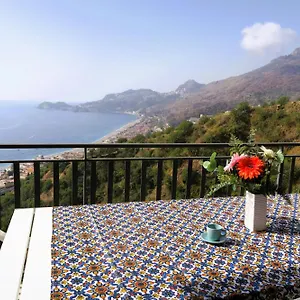 Apartament Collina Del Sole, Letojanni